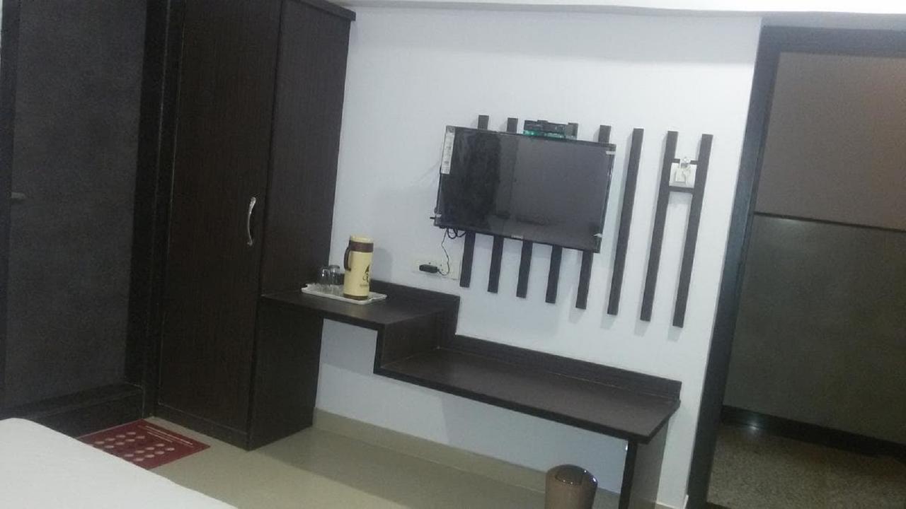 Hotel Raj Heritage Rāipur 外观 照片
